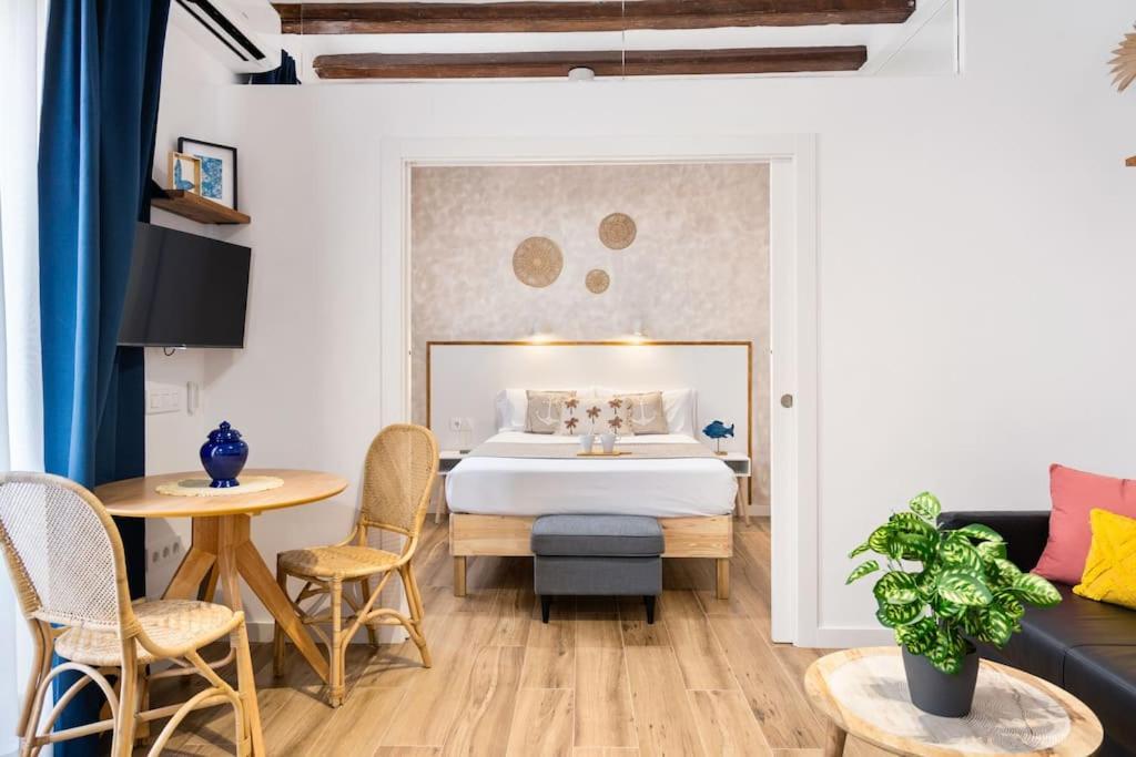 Almirall 32 Apartment *